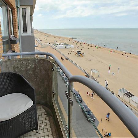 Stunning apartment in Oostende w/ WiFi&2 Bedrooms Exterior foto